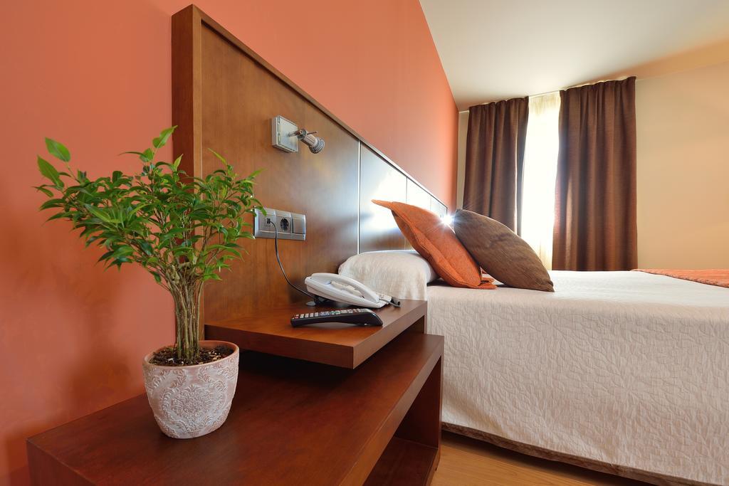 Lalín Hotel Spa Norat Torre Do Deza 4* Superior מראה חיצוני תמונה